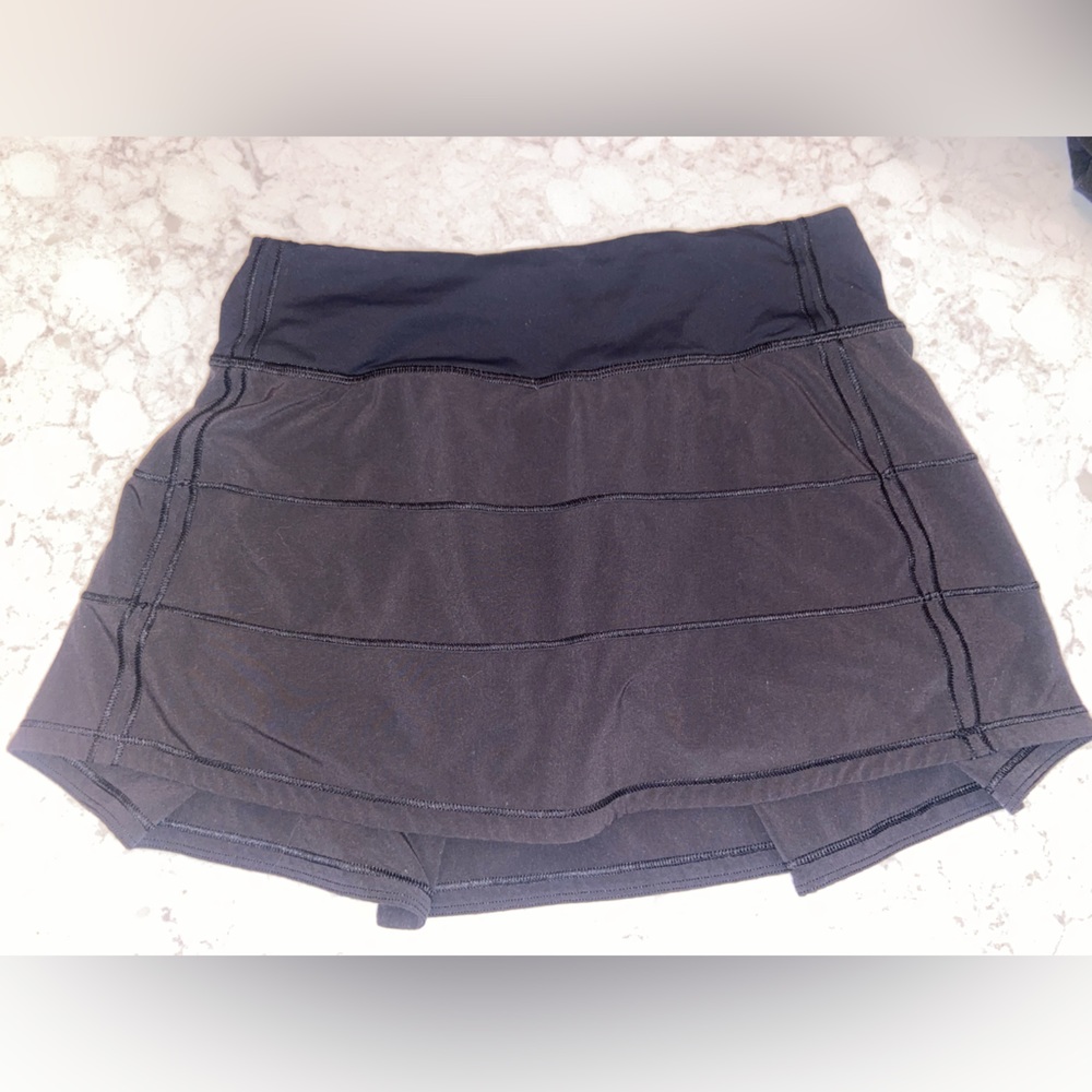 Lululemon pace rival skirt